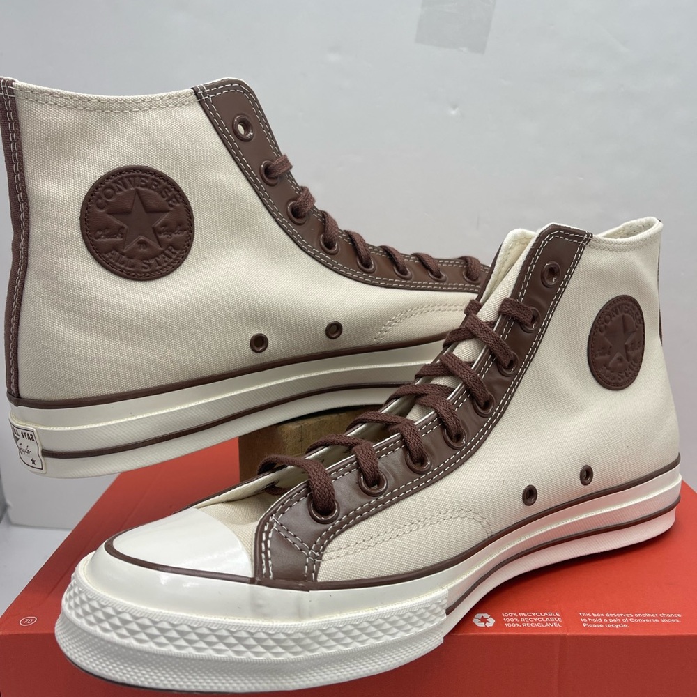 Converse Men’s A09450C
CHUCK 70 HI
NATURAL VORY/BEAR NAP/EGRET High-Top Sneakers - Picture 8 of 16